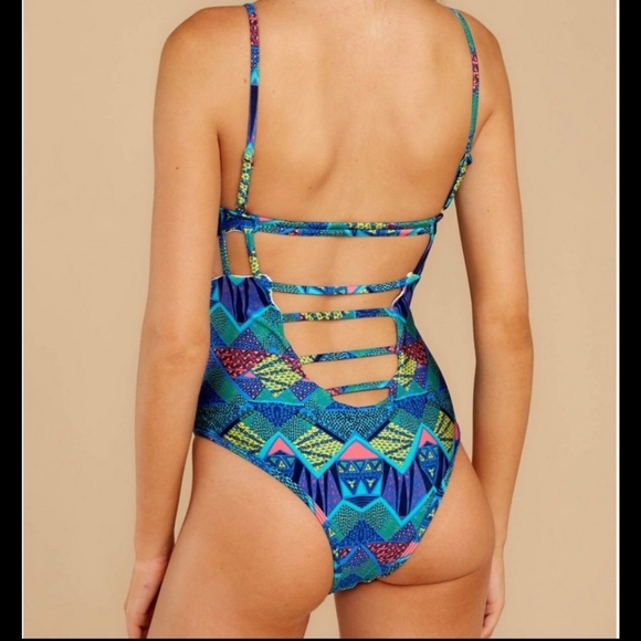 🆕️ NWT Red Dress Boutique Blue Multi Print One Piece - Picture 2 of 11